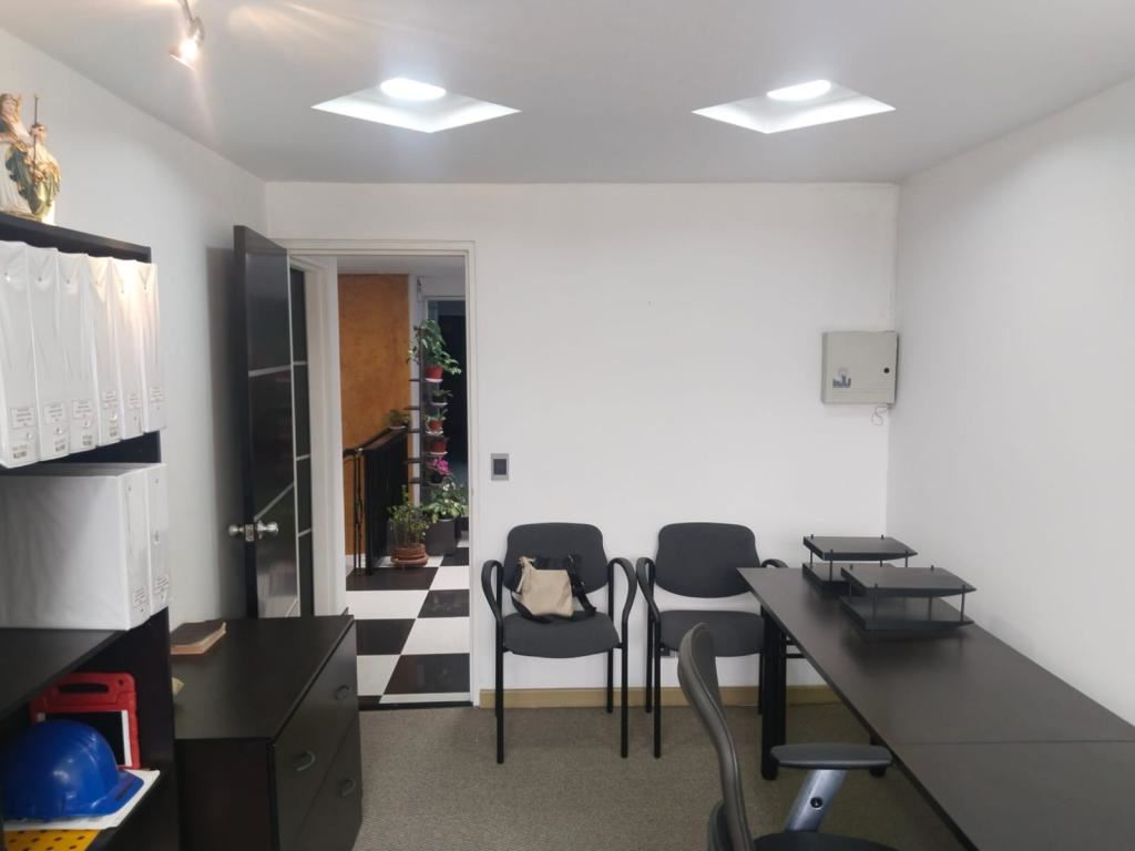 Casa en venta en Santa Barbara, Bogotá · foto 4 de 21