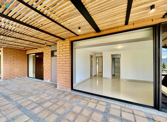 Apartamento de 4 alcobas en venta en El Poblado, Medellín, 278 m² · foto 14 de 24