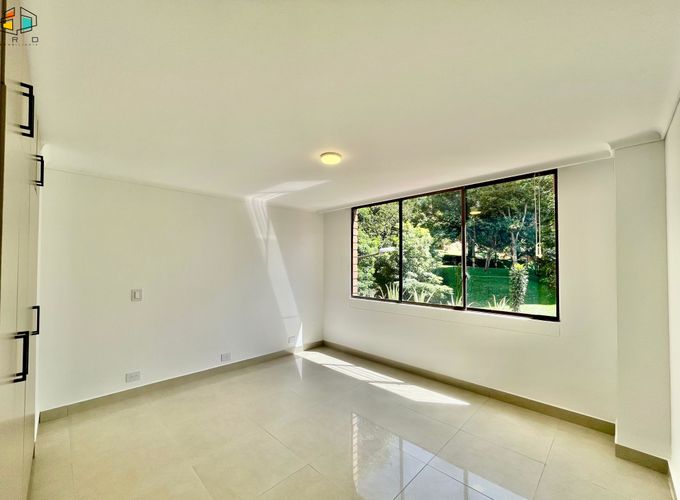 Apartamento de 4 alcobas en venta en El Poblado, Medellín, 278 m² · foto 18 de 24
