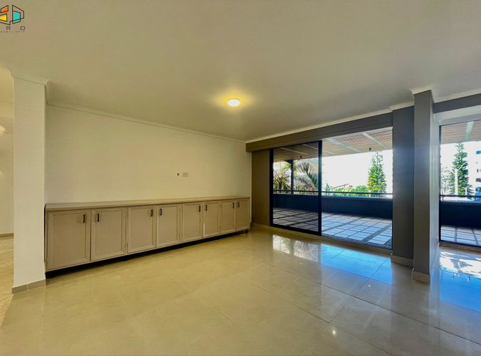 Apartamento de 4 alcobas en venta en El Poblado, Medellín, 278 m² · foto 19 de 24