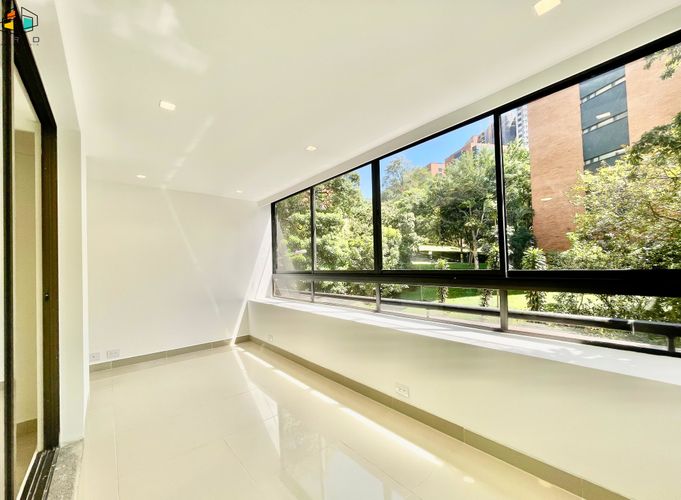 Apartamento de 4 alcobas en venta en El Poblado, Medellín, 278 m² · foto 21 de 24