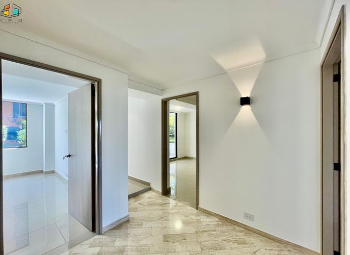 Apartamento de 4 alcobas en venta en El Poblado, Medellín, 278 m² · foto 23 de 24