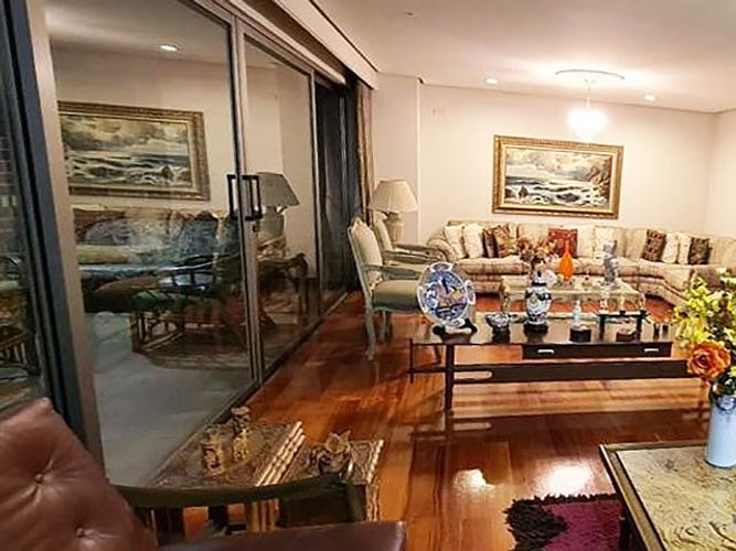Apartamento de 3 alcobas en arriendo en El Poblado, Medellín, 280 m² · foto 3 de 15