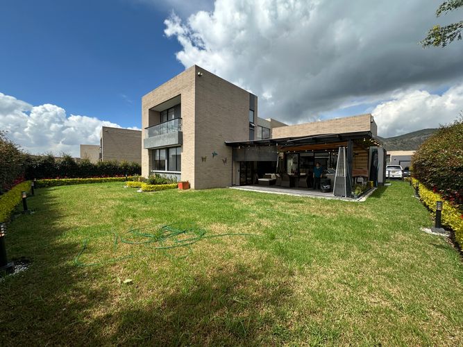 Casa de 4 alcobas en venta en Siberia, Cota, 644 m² · foto 18 de 24