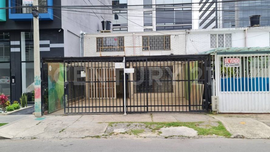 Casa de 4 alcobas en venta en La Castellana, Bogotá, 240 m² · foto 2 de 23