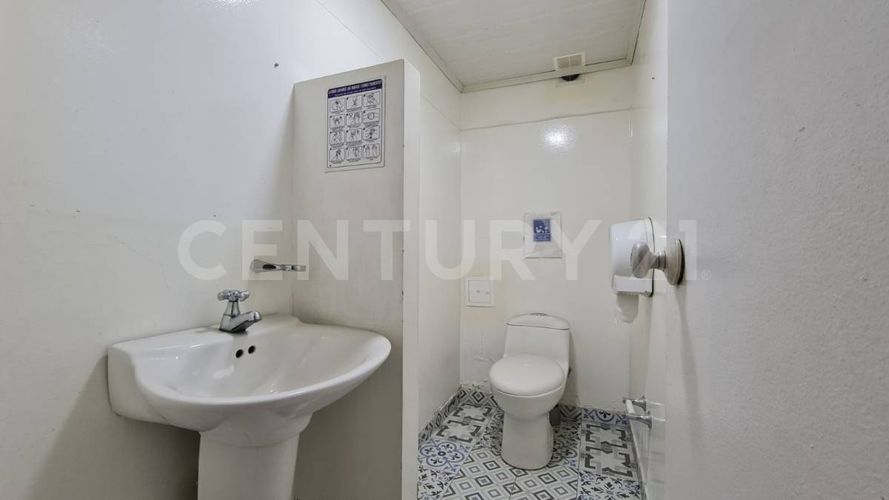 Casa de 4 alcobas en venta en La Castellana, Bogotá, 240 m² · foto 5 de 23