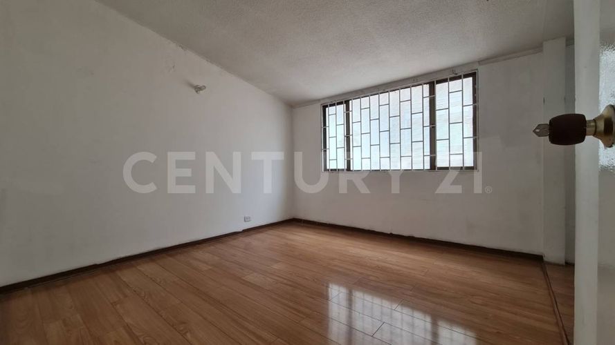 Casa de 4 alcobas en venta en La Castellana, Bogotá, 240 m² · foto 17 de 23