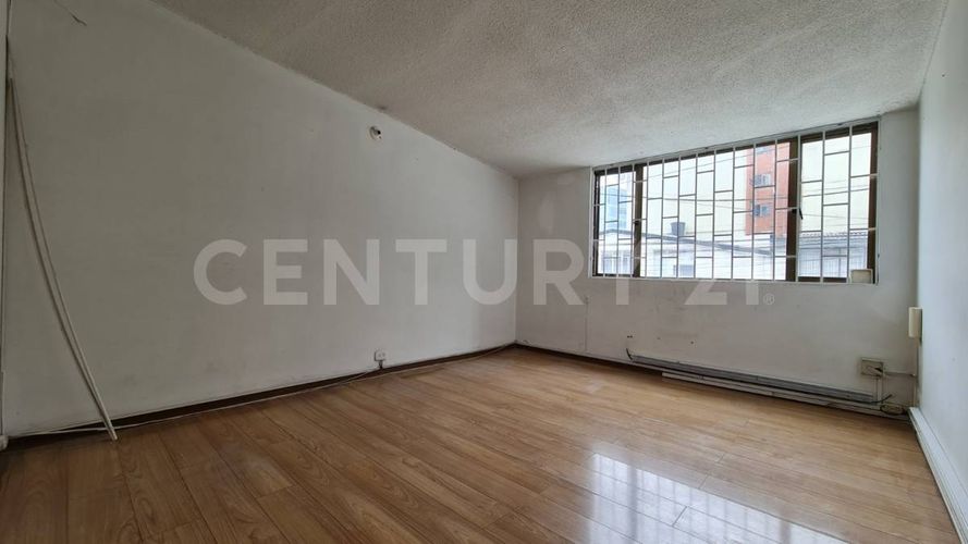 Casa de 4 alcobas en venta en La Castellana, Bogotá, 240 m² · foto 21 de 23