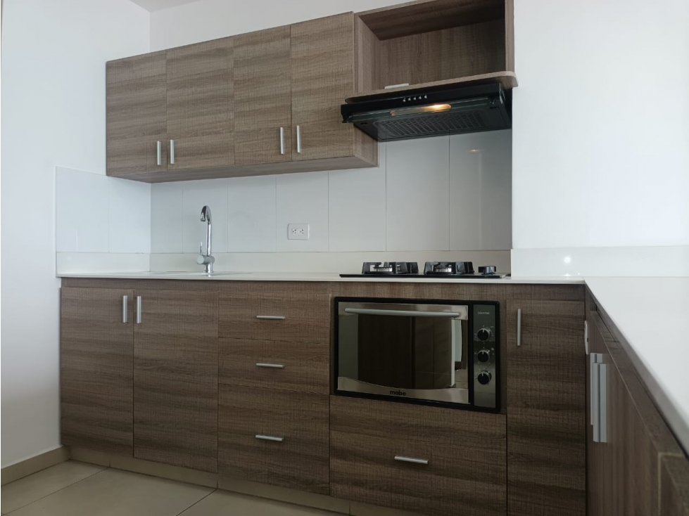 Apartamento en arriendo en La Pradera, Envigado · foto 2 de 24