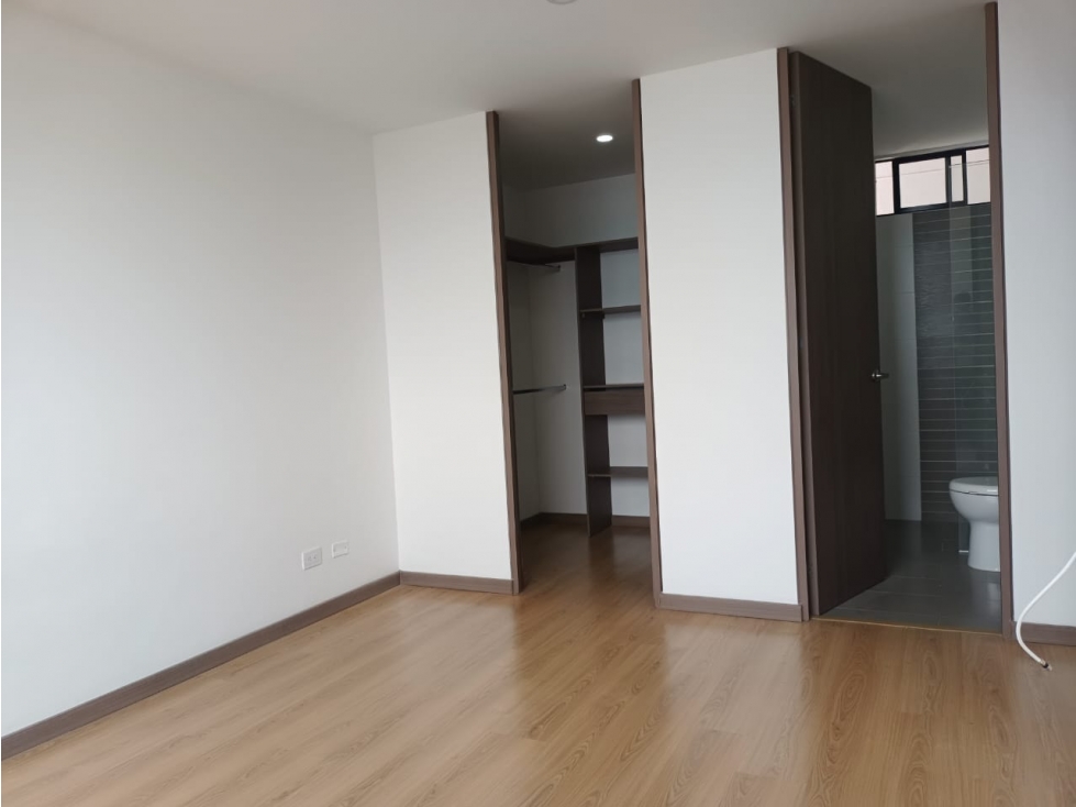 Apartamento en arriendo en La Pradera, Envigado · foto 11 de 24