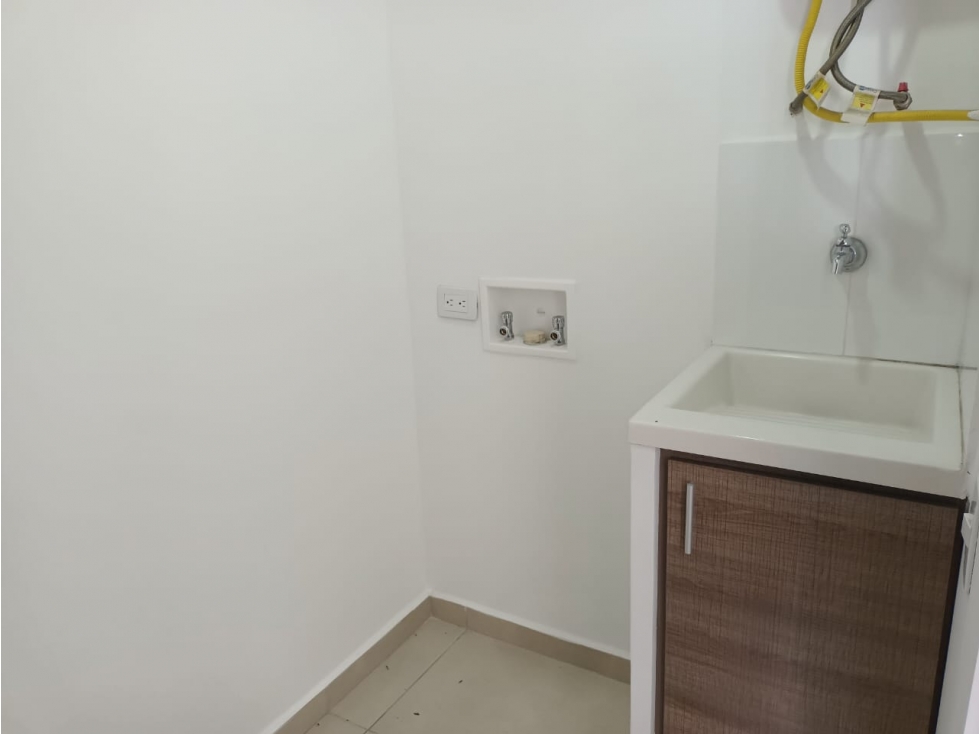 Apartamento en arriendo en La Pradera, Envigado · foto 21 de 24