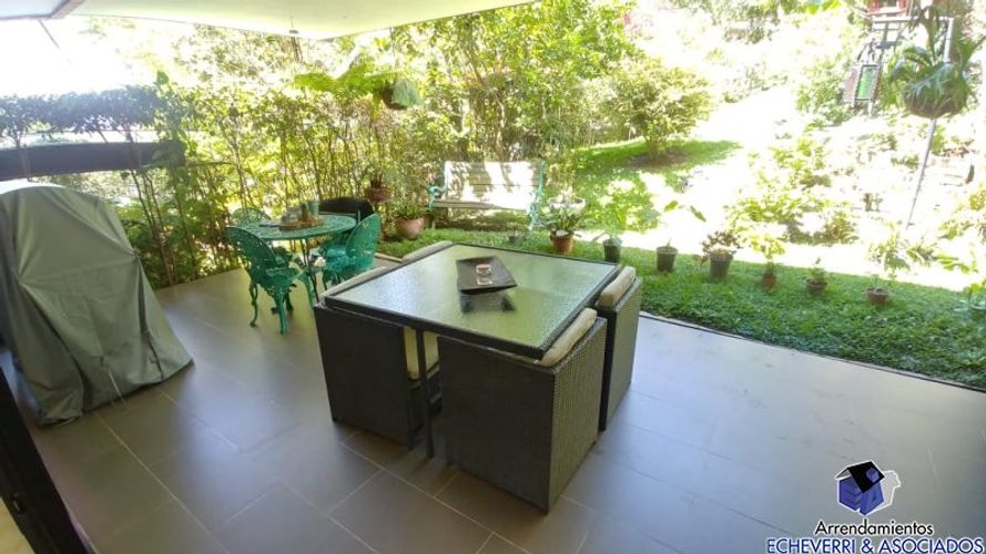 Casa de 3 alcobas en venta en Loma El Atravesado, Envigado, 185 m² · foto 4 de 18