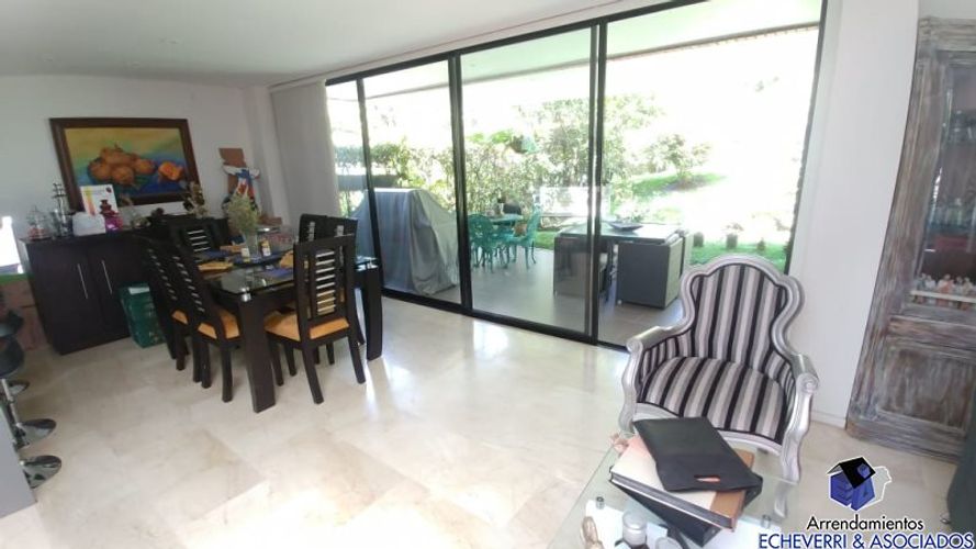 Casa de 3 alcobas en venta en Loma El Atravesado, Envigado, 185 m² · foto 13 de 18
