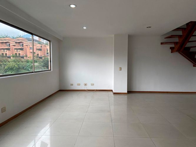 Apartamento de 3 alcobas en arriendo en Vegas De La Doctora, Sabaneta, 114 m² · foto 3 de 20