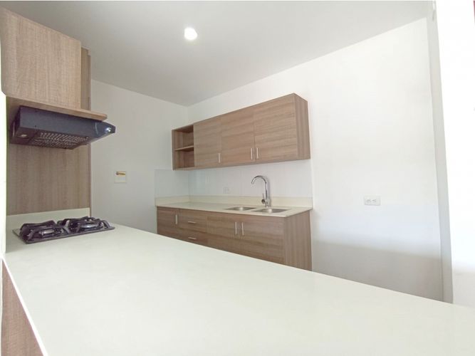 Apartamento de 1 alcoba en arriendo en Camino Verde, Envigado, 62 m² · foto 2 de 10