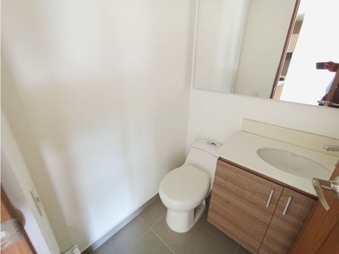 Apartamento de 1 alcoba en arriendo en Camino Verde, Envigado, 62 m² · foto 7 de 10