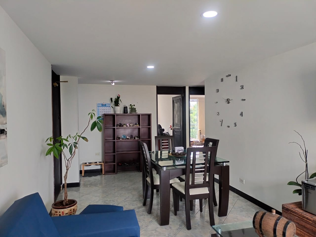 Apartamento en arriendo en Urbanizacion Milan Condominio Iv, Envigado · foto 3 de 19