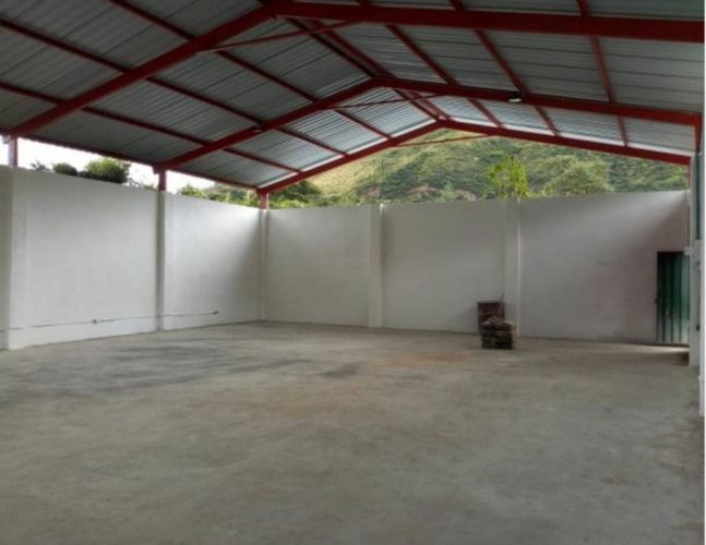 Bodega en arriendo en Toro Bajo, Pasto, 1000 m² · foto 2 de 12