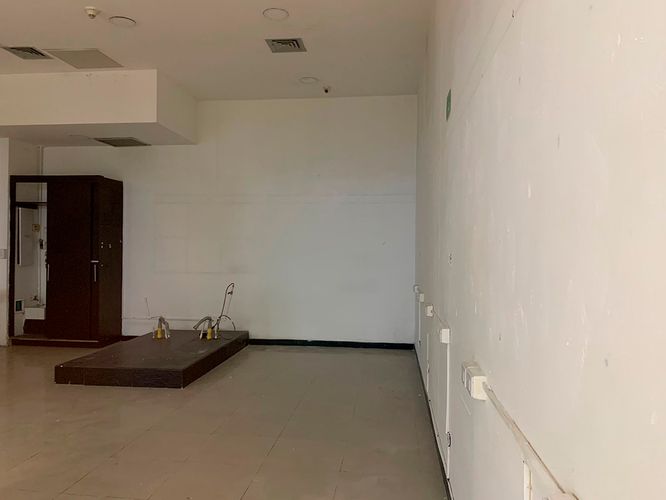 Local en arriendo en El Poblado, Medellín, 44 m² · foto 2 de 4