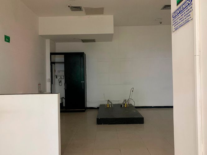 Local en arriendo en El Poblado, Medellín, 44 m² · foto 3 de 4