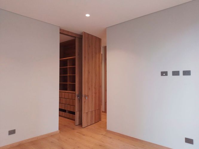 Apartamento de 2 alcobas en arriendo en El Poblado, Medellín, 122 m² · foto 10 de 15