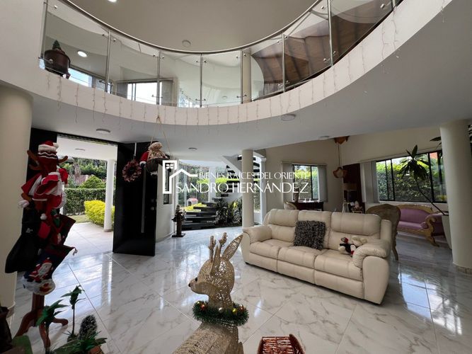 Casa de 4 alcobas en venta en Campo Verde, Piedecuesta, 328 m² · foto 6 de 22