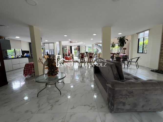 Casa de 4 alcobas en venta en Campo Verde, Piedecuesta, 328 m² · foto 7 de 22