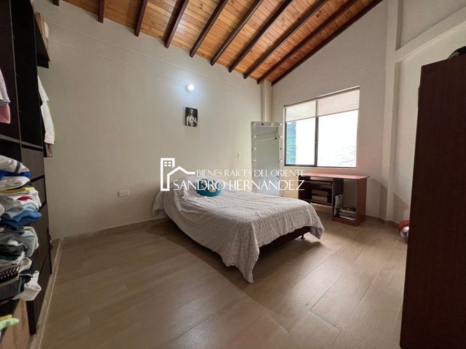 Casa de 4 alcobas en venta en Campo Verde, Piedecuesta, 328 m² · foto 18 de 22