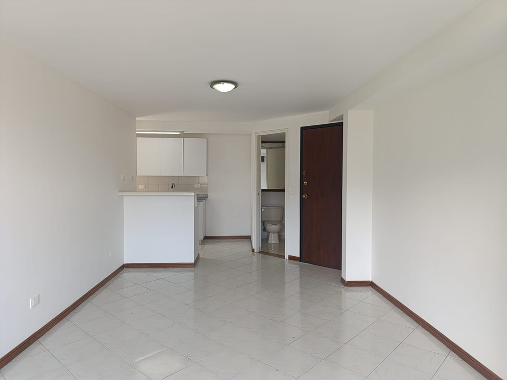 Apartamento en arriendo en El Poblado, Medellín · foto 3 de 15