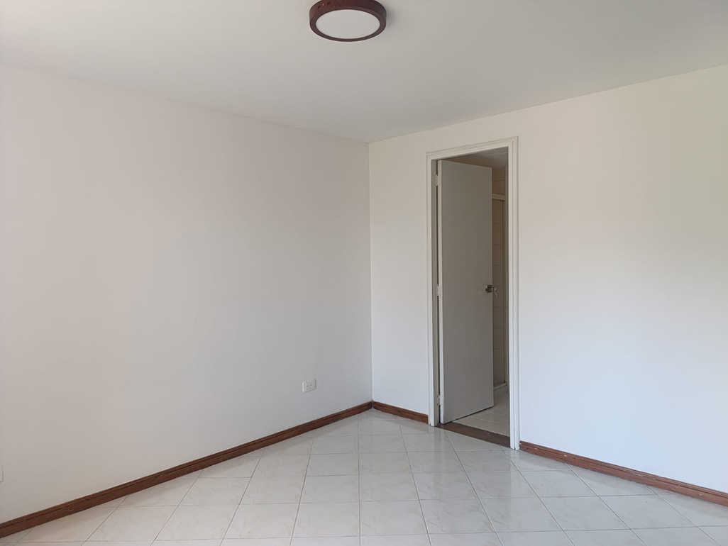 Apartamento en arriendo en El Poblado, Medellín · foto 9 de 15