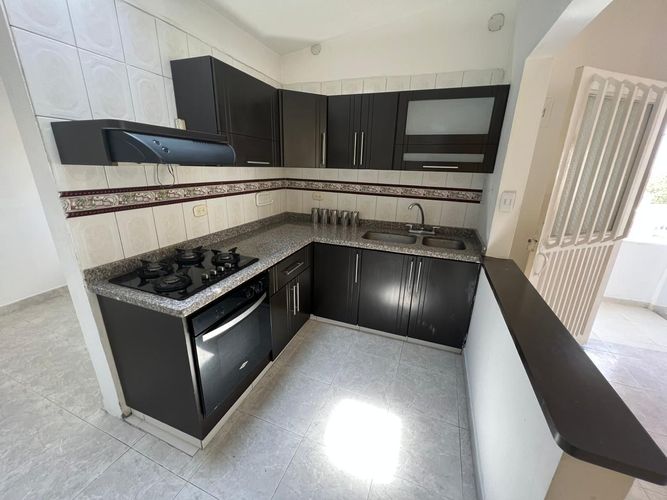 Casa de 20 alcobas en venta en Condina, Pereira, 170 m² · foto 10 de 11