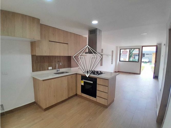Casa de 4 alcobas en venta en La Ceja, 154 m² · foto 8 de 24
