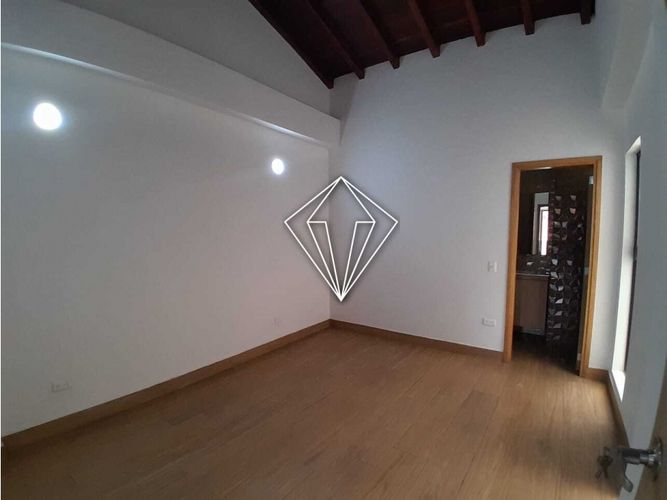 Casa de 4 alcobas en venta en La Ceja, 154 m² · foto 13 de 24