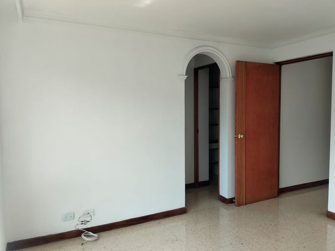 Apartamento en venta en El Poblado, Medellín · foto 10 de 20