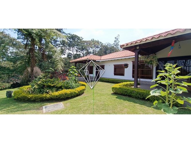Finca en venta en El Carmen De Viboral, El Carmen de Viboral, 340 m² · foto 3 de 24