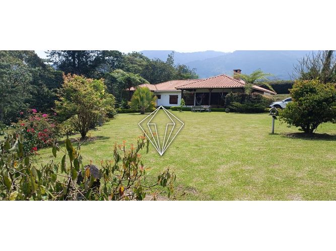 Finca en venta en El Carmen De Viboral, El Carmen de Viboral, 340 m² · foto 4 de 24