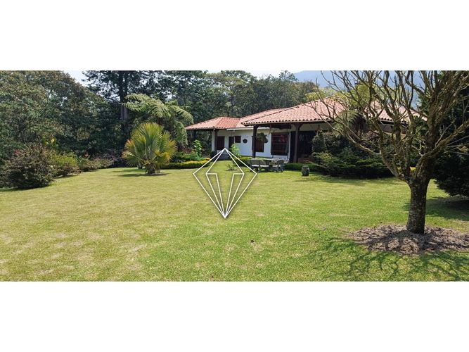 Finca en venta en El Carmen De Viboral, El Carmen de Viboral, 340 m² · foto 6 de 24