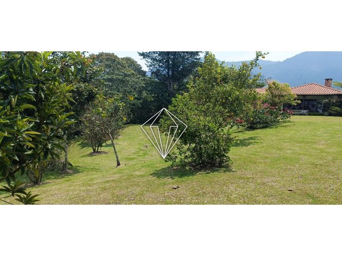 Finca en venta en El Carmen De Viboral, El Carmen de Viboral, 340 m² · foto 15 de 24