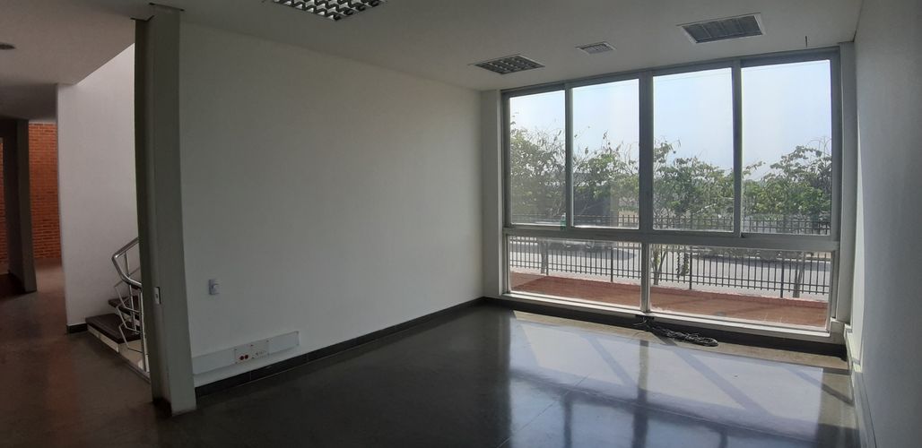 Bodega en arriendo en Brisas De Los Alamos, Cali, 4000 m² · foto 11 de 20