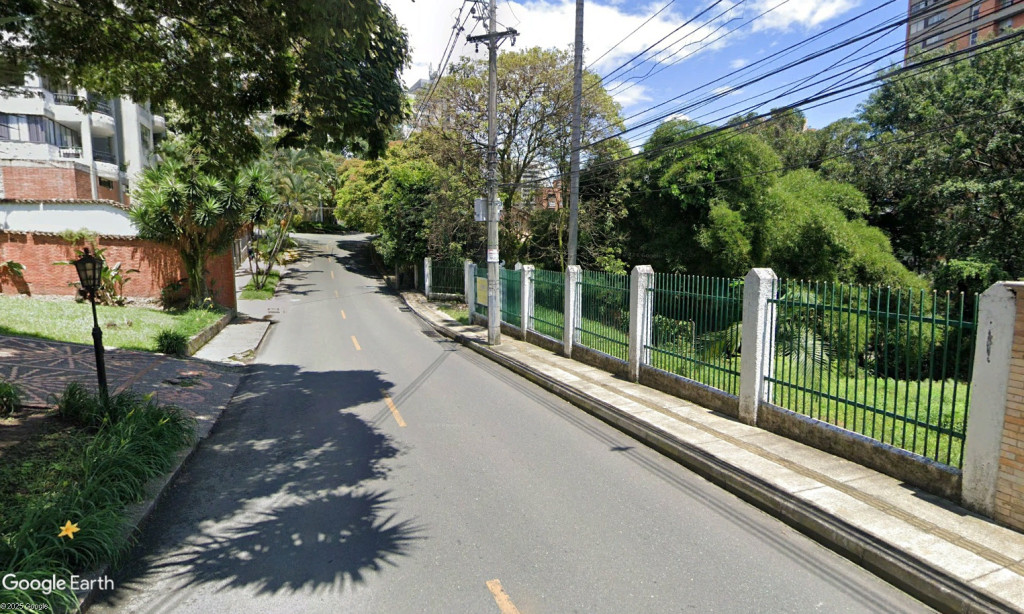 Lote en venta en El Poblado, Medellín [No disponible] 4