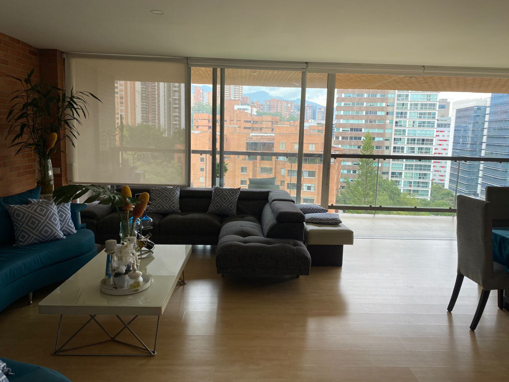 Apartamento en venta en El Poblado, Medellín [No disponible] 5