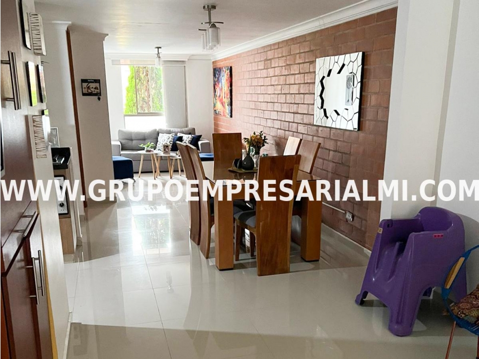 Apartaestudio for sale in Belén, Medellín