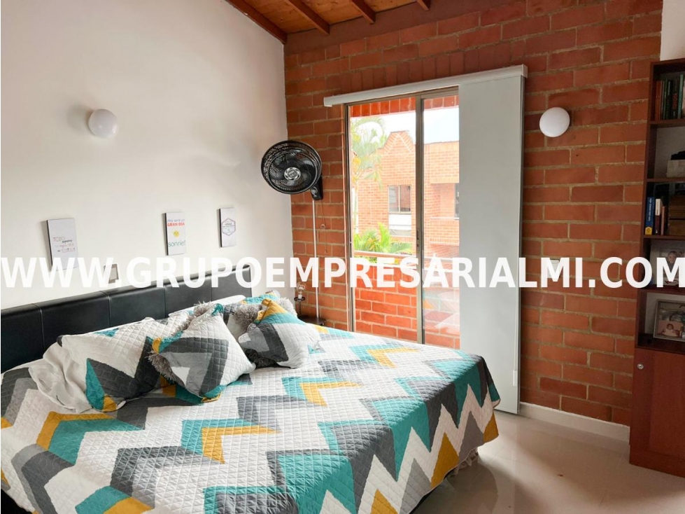 Apartaestudio for sale in Belén, Medellín 5