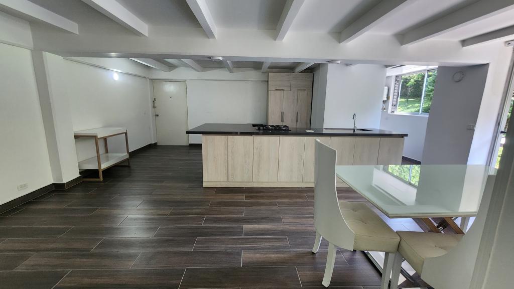 Apartamento en venta en El Poblado, Medellín [No disponible] 2