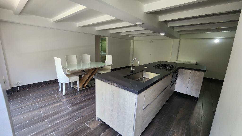 Apartamento en venta en El Poblado, Medellín [No disponible] 4