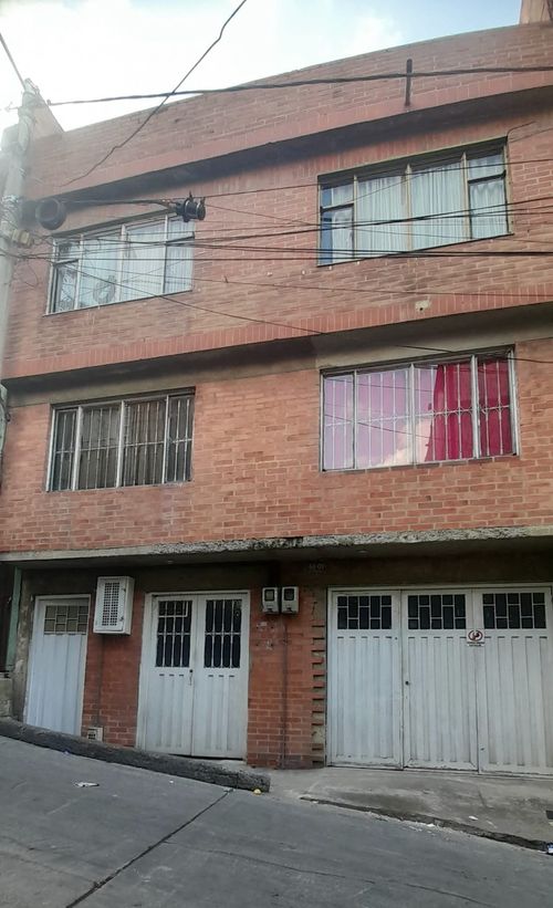 Casa de 10 alcobas en venta en Arborizadora Baja, Bogotá, 280 m² · foto 5 de 21