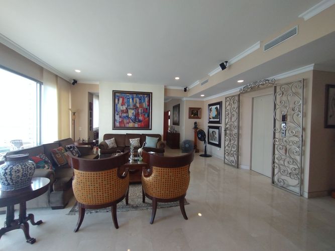 Apartamento de 3 alcobas en arriendo en Altos Del Prado, Barranquilla, 298 m² · foto 2 de 17