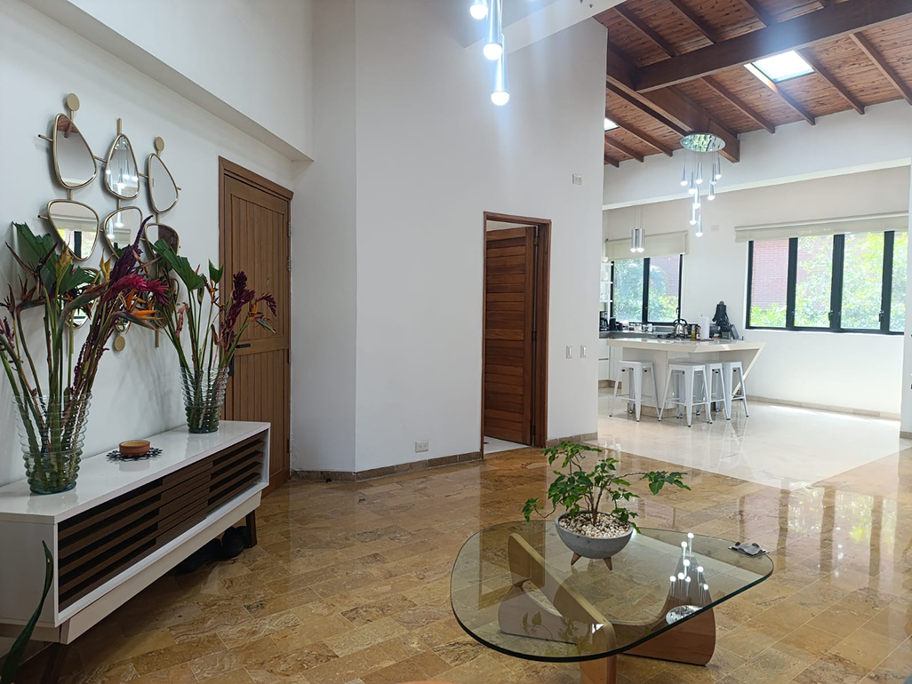 Apartamento en venta en El Poblado, Medellín · foto 3 de 19