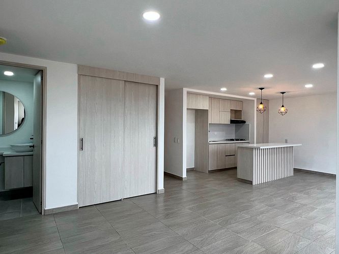 Apartamento de 2 alcobas en venta en Llano Grande, Rionegro, 75 m² · foto 3 de 12