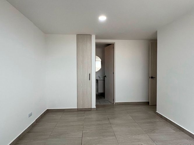 Apartamento de 2 alcobas en venta en Llano Grande, Rionegro, 75 m² · foto 9 de 12